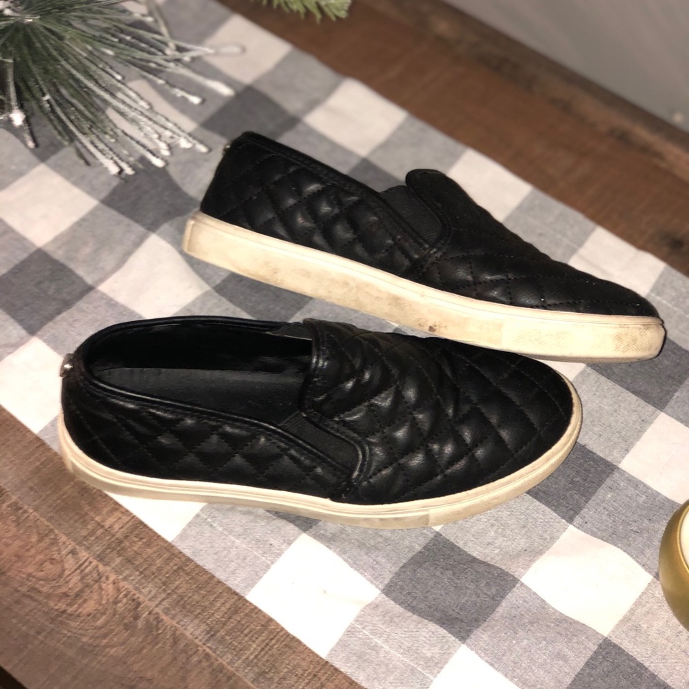 steve madden slip ons